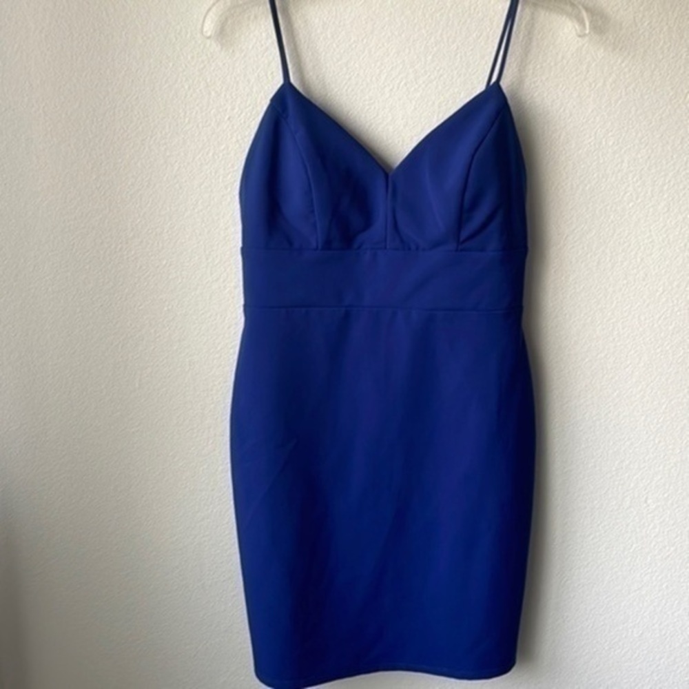 City studio dress size 9 royal blue Baddie shape